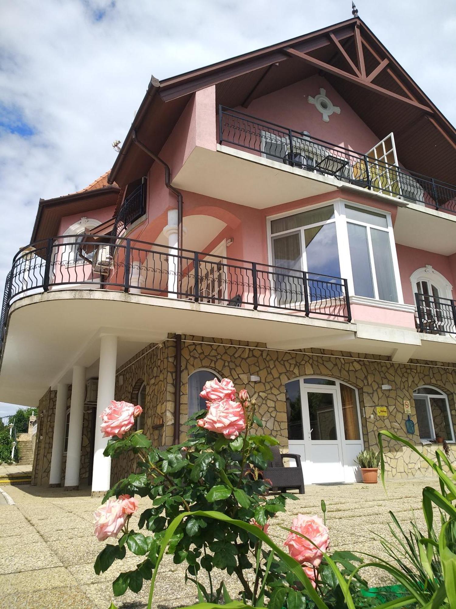 Manor Villa Hévíz Exteriör bild